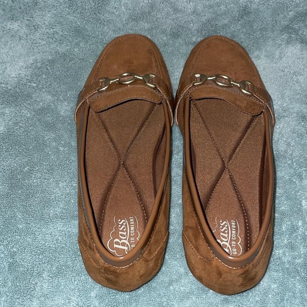 Bass Nancy Slip On Flats. Size 8. Brown W Faux Brass Buckle. Fabric Upper. - Picture 5 of 9